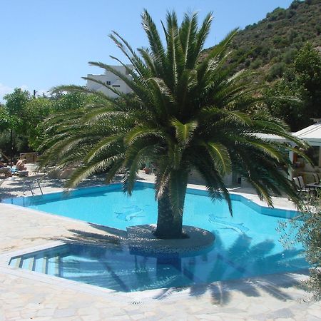 Hotel Neos Ikaros à Agia Galini Extérieur photo
