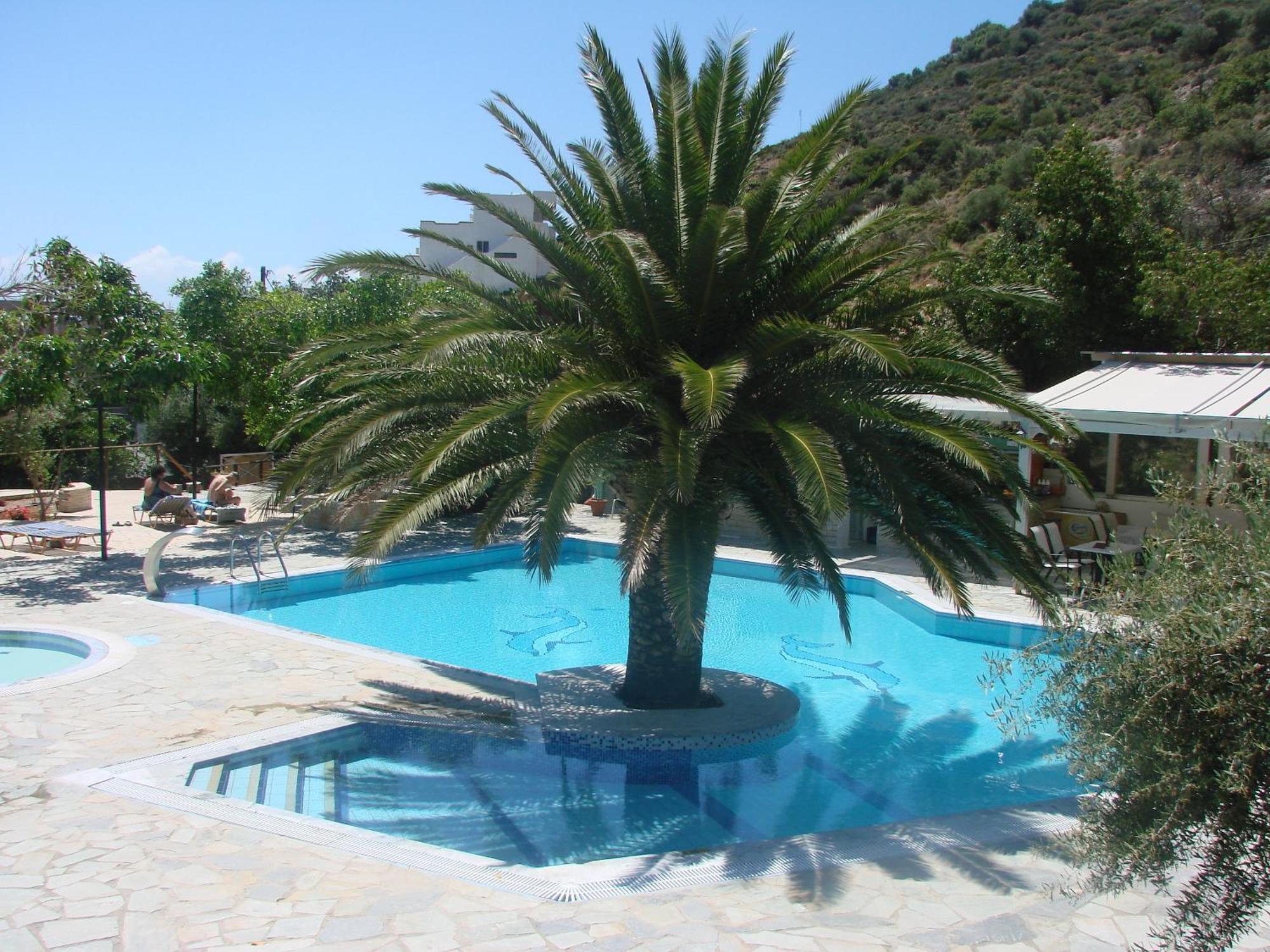 Hotel Neos Ikaros à Agia Galini Extérieur photo