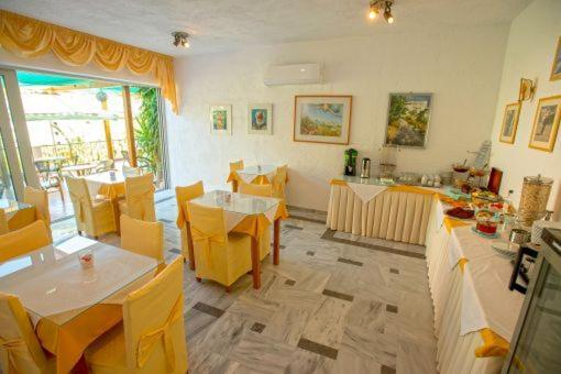 Hotel Neos Ikaros à Agia Galini Extérieur photo