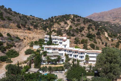 Hotel Neos Ikaros à Agia Galini Extérieur photo
