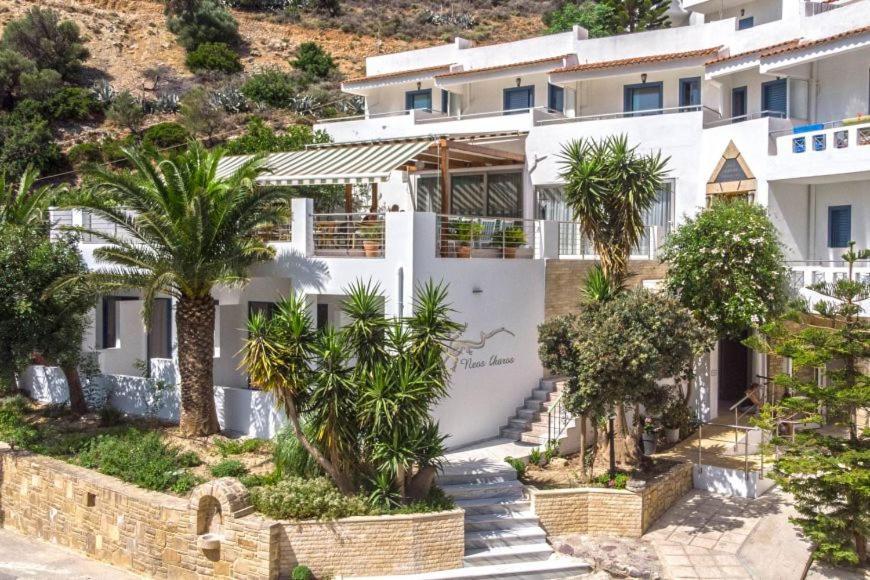 Hotel Neos Ikaros à Agia Galini Extérieur photo