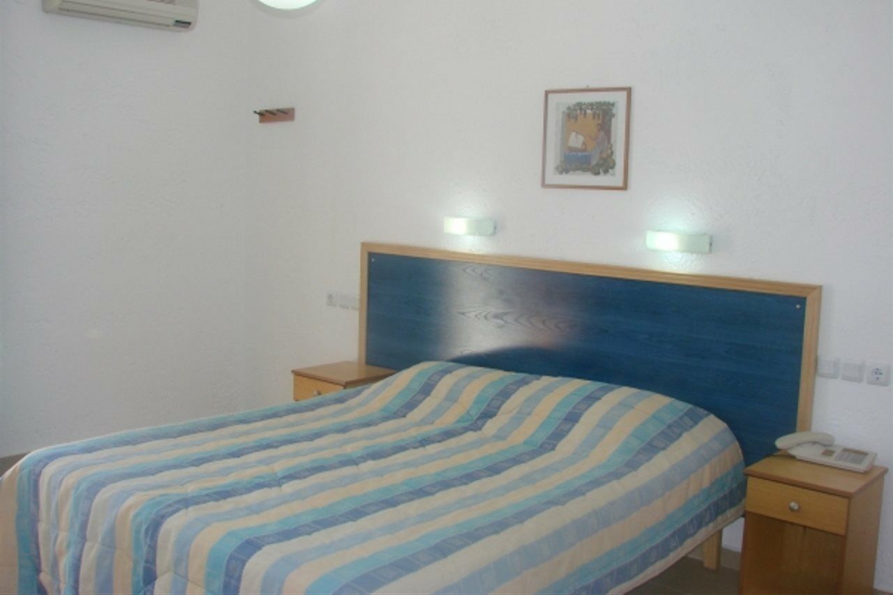 Hotel Neos Ikaros à Agia Galini Extérieur photo
